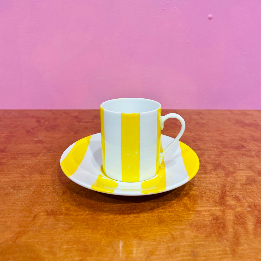 Tasses en porcelaine de Limoges