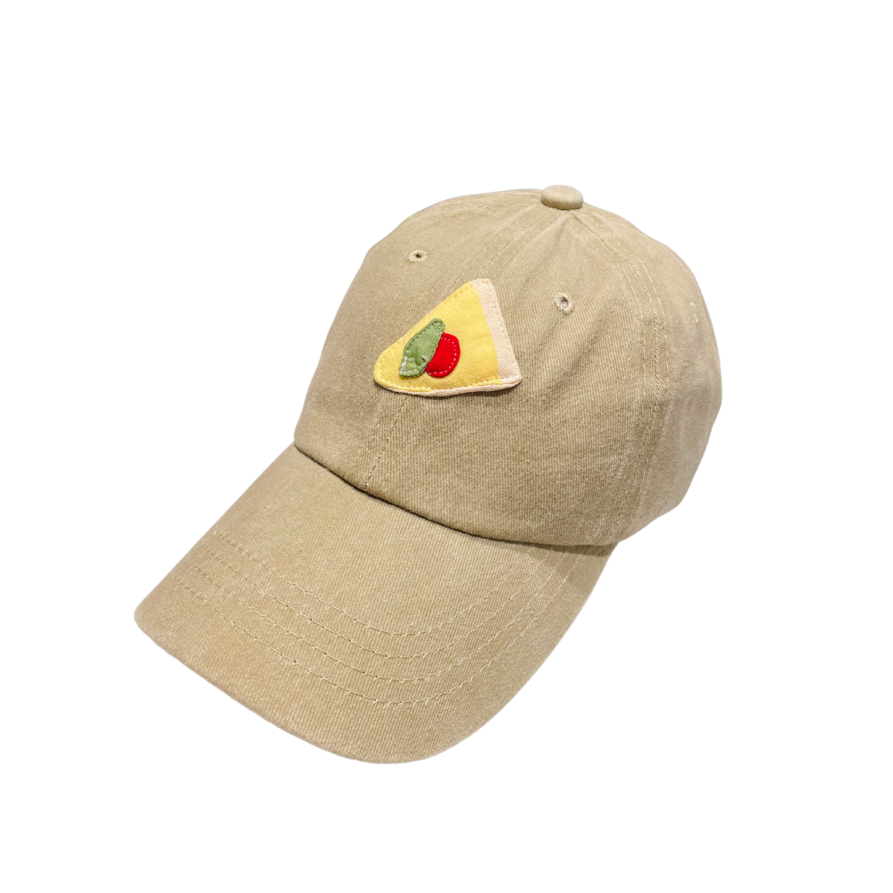 Casquette beige/gris motif pizza