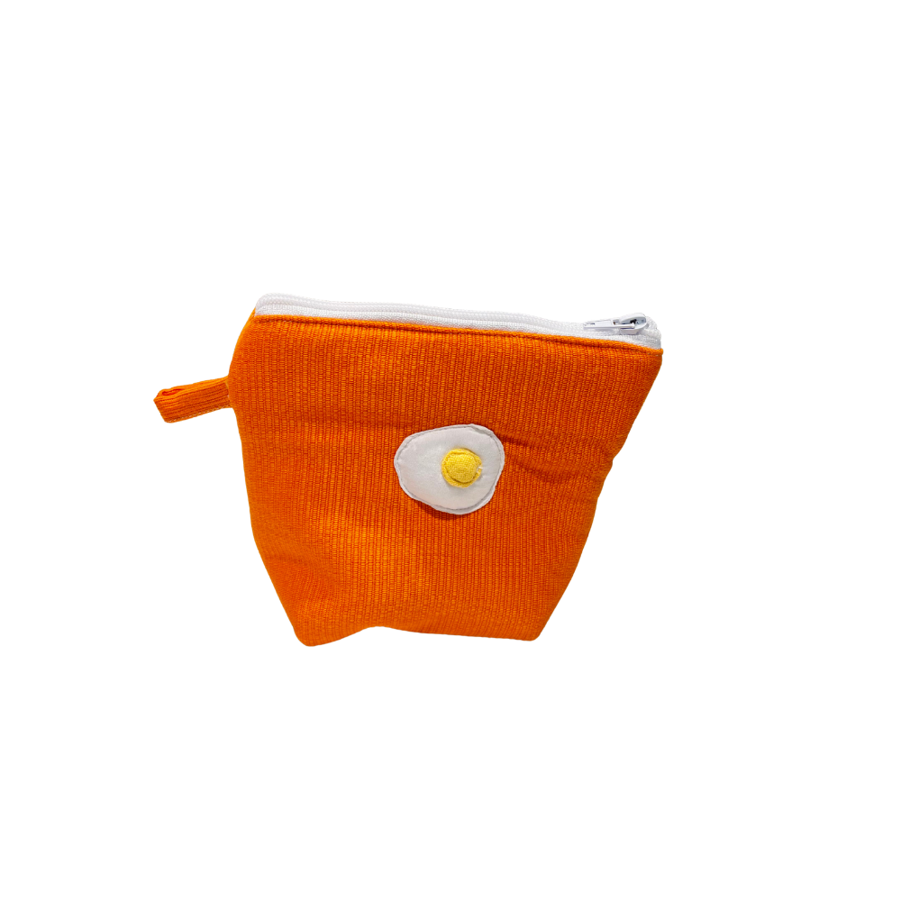 Pochass œuf sur fond orange !