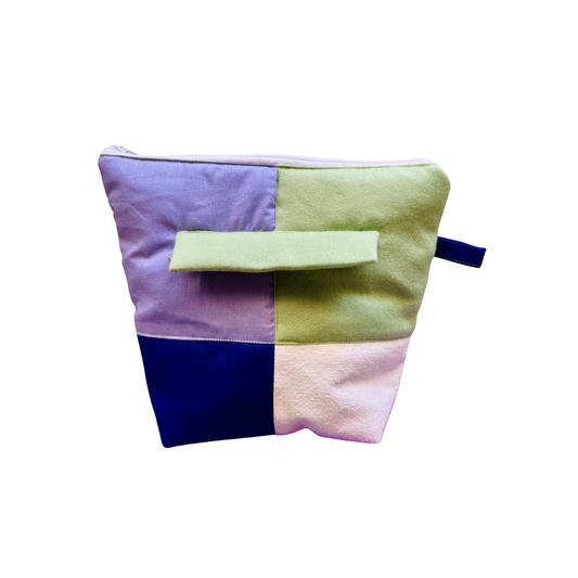 Troussass de toilettes lila, vert, bleu et écru