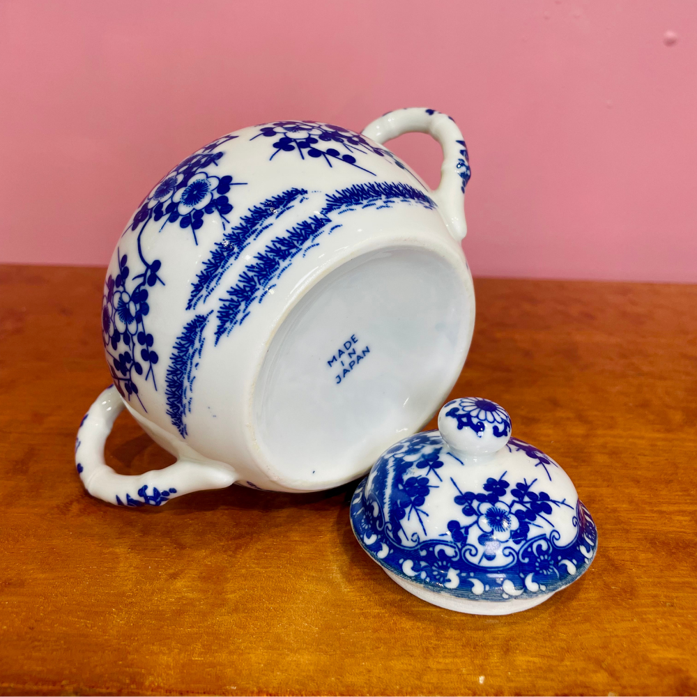 Pot à sucre en porcelaine du Japon