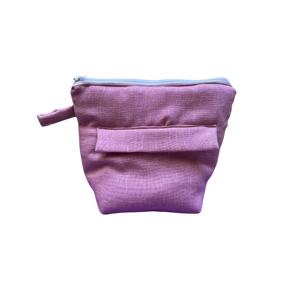 Troussass de toilette lila avec œufs au plat