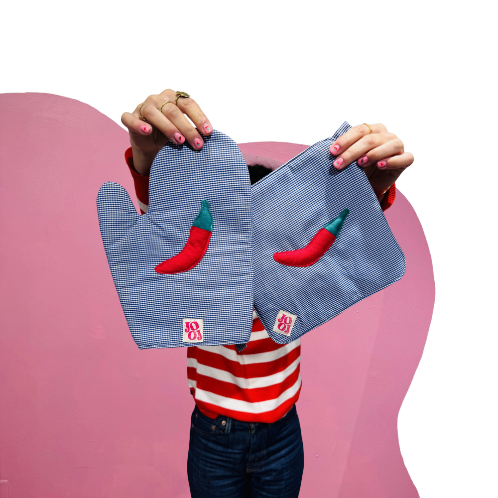 Ensemble manique + gant piment sur fond vichy bleu