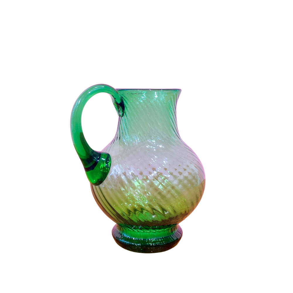 Pichet en verre vert