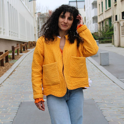 Veste orange à fleurs 3D