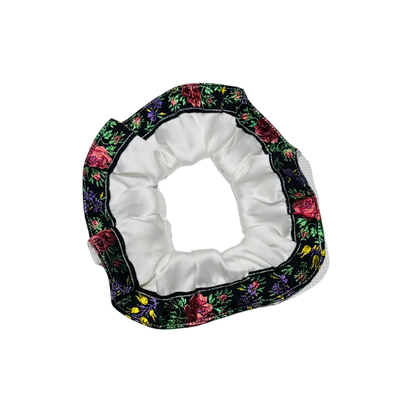 Scrunchy en soie à ruban brodé vintage