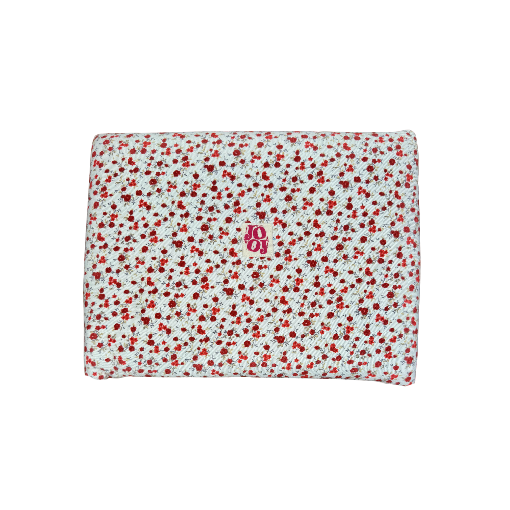 Pochette d'ordi à fleurs rouges 💌