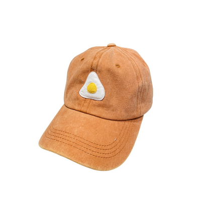 Casquette camel motif œuf au plat
