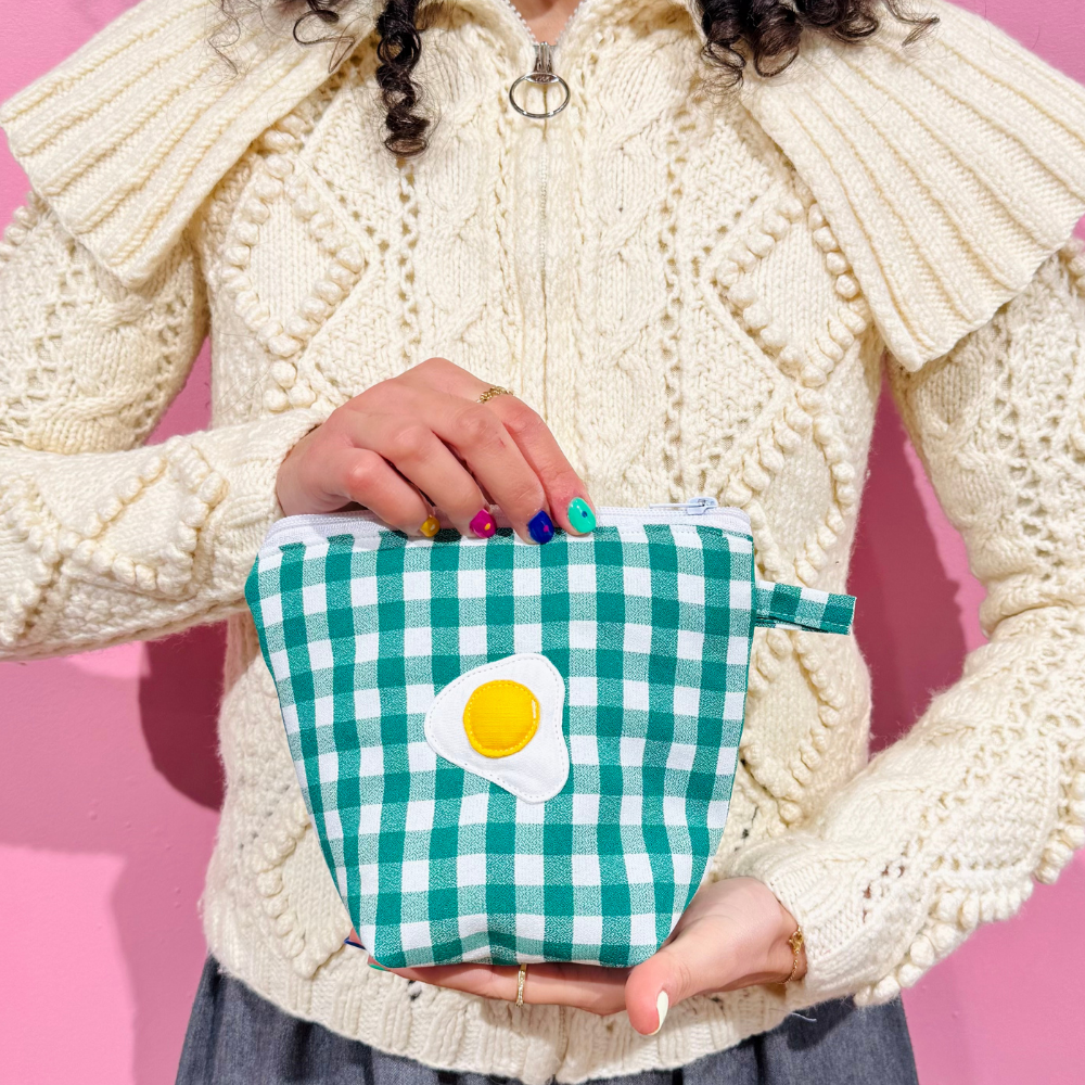 Pochass vichy vert à motif œuf au plat !