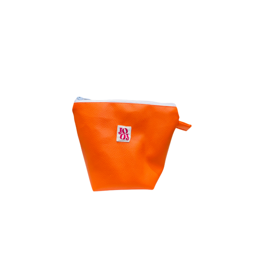 Pochass orange en similicuir