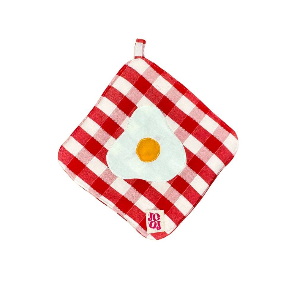 Ensemble manique + gant œuf au plat sur fond vichy rouge