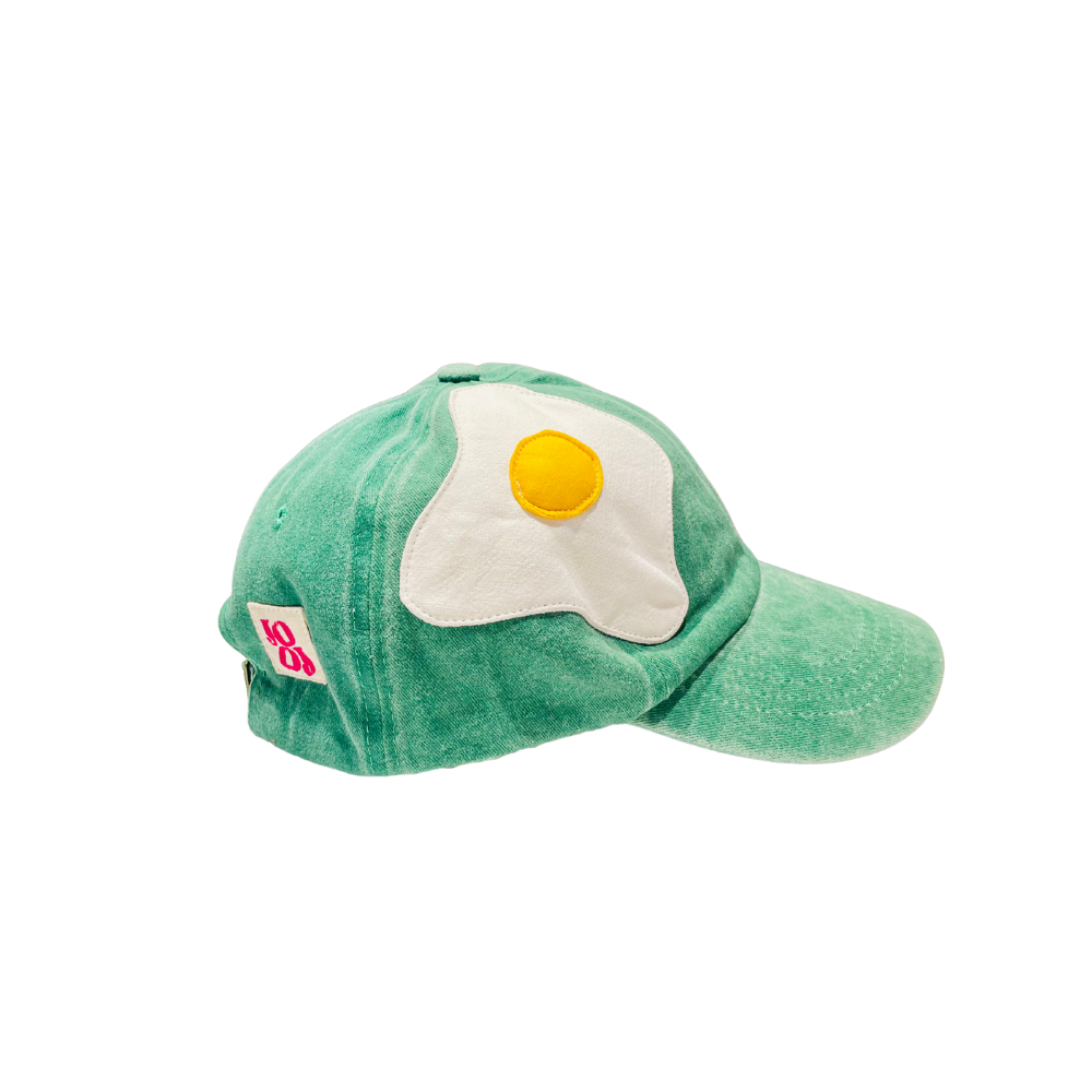 Casquette custœufmisée verte !