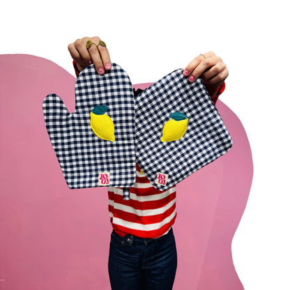 Ensemble manique + gant citron sur fond vichy bleu marine