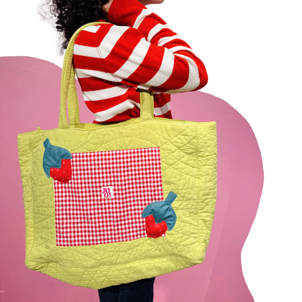 Cabass vert à motif vichy rouge et fraises