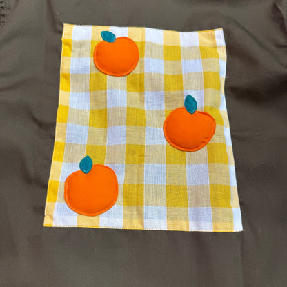 Veste marron à motif vichy jaune et oranges 3D